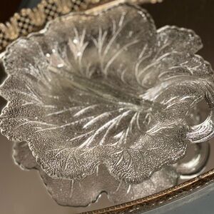 Indiana Glass Pebble Leaf divided relish dish